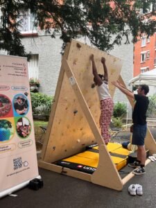 b16d7b12-6d05-44ea-bfe9-e766a44bb173